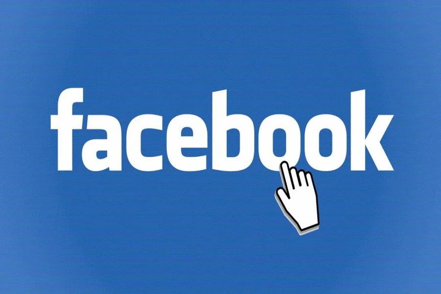 How a Reliable Facebook Downloader Helps You Save Family Memories Before They Vanish